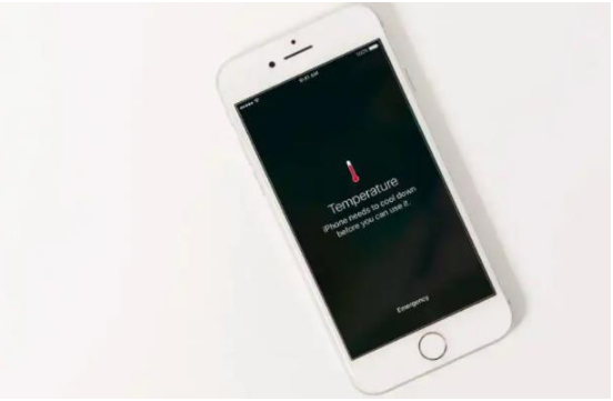 乌拉特后苹果手机维修分享iPhone 手机发热如何快速降温 