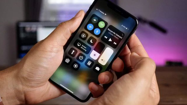 乌拉特后苹果手机维修分享iPhone 12信号差怎么办 